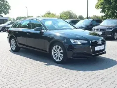 Gebraucht Audi A4 Basis 190 PS (139 kW) 2016 Schwarz Kombi