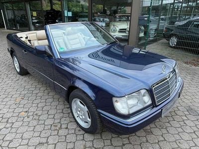 Mercedes E200