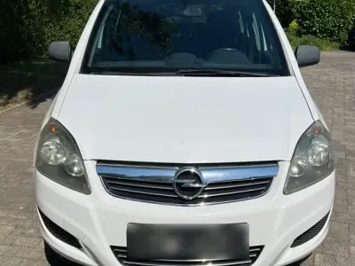 Gebraucht Opel Zafira 115 PS (84 kW) 2009 Weiß Van / Kleinbus