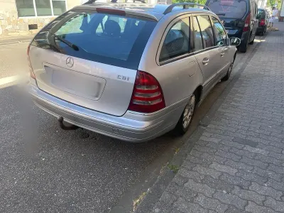 Second-hand Mercedes C200 120 CP (88 kW) 2002 Argintiu Break