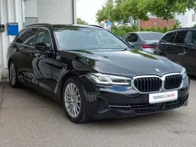 Gebraucht BMW 530e Sport Line 292 PS (214 kW) 2022 Schwarz Kombi