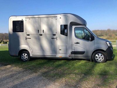 gebraucht Renault Master STX "Haras" 5Sitzer Pferdetransporter