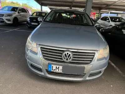 Gebraucht VW Passat Individual 140 PS (102 kW) 2009 Grau Kombi