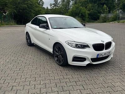 BMW M235