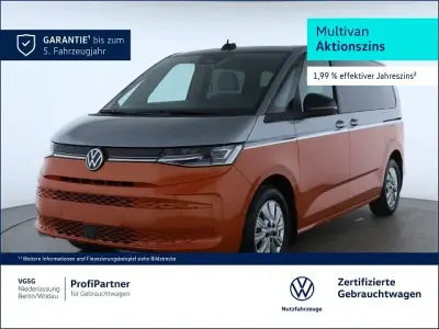 Gebraucht VW Multivan Life 150 PS (110 kW) 2025 Orange Van / Kleinbus