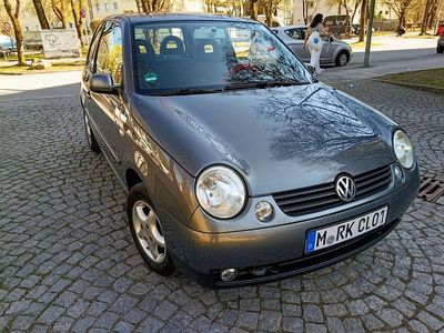Brugt VW Lupo 75 HK (55 kW) 2004 Grå Hatchback