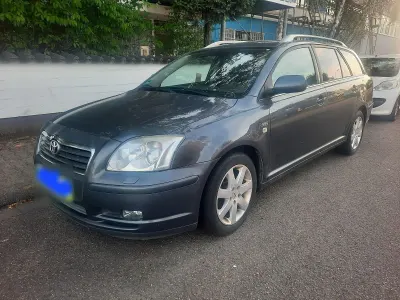 Gebraucht Toyota Avensis 177 PS (130 kW) 2005 Grau Kombi