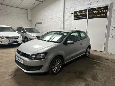 Gebraucht VW Polo Trendline 69 PS (50 kW) 2010 Silber Kleinwagen