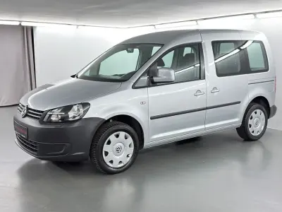 Käytetty VW Caddy Trendline 102 HP (75 kW) 2014 Hopea Tila-auto