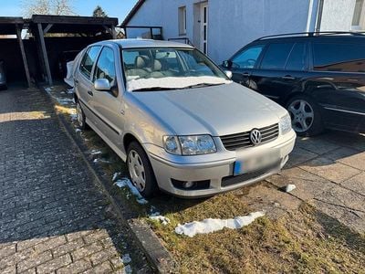 Gebraucht VW Polo 60 PS (44 kW) 2000 Silber Kleinwagen
