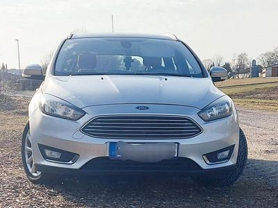 Gebraucht Ford Focus Business Edition 150 PS (110 kW) 2015 Grau Kombi
