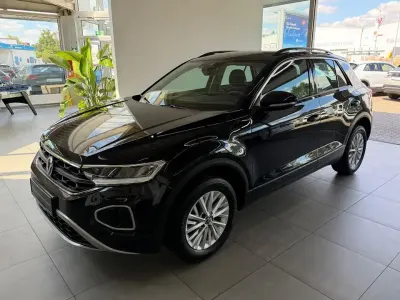 Gebraucht VW T-Roc Life 150 PS (110 kW) 2025 Schwarz SUV