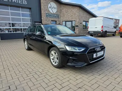 Gebraucht Audi A4 Ambiente 150 PS (110 kW) 2023 Schwarz Kombi
