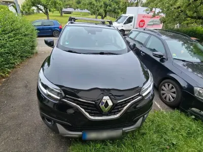 Gebraucht Renault Kadjar 131 PS (96 kW) 2015 Schwarz SUV