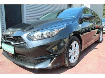 Second-hand Kia Ceed 101 CP (74 kW) 2023 Negru Hatchback