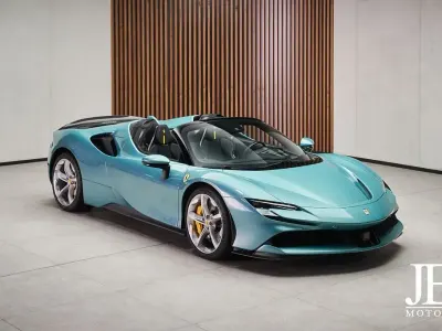 Gebraucht Ferrari SF90 999 PS (734 kW) 2024 Blau Cabrio