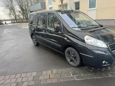 Occasion Peugeot TePee 162 PK (119 kW) 2012 Zwart MPV