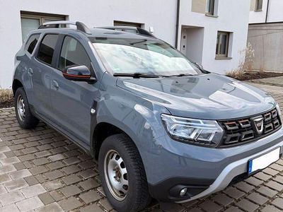 Gebraucht Dacia Duster Extreme 131 PS (96 kW) 2022 Grau SUV