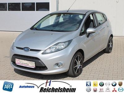 Gebraucht Ford Fiesta 69 PS (50 kW) 2012 Silber Kleinwagen