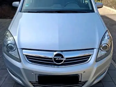 Gebraucht Opel Zafira 150 PS (110 kW) 2009 Silber Van / Kleinbus