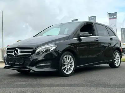 Używany Mercedes B200 136 KM (100 kW) 2017 Czarny Minivan