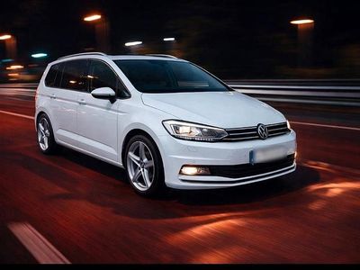 Gebraucht VW Touran Active 150 PS (110 kW) 2022 Weiß Van / Kleinbus