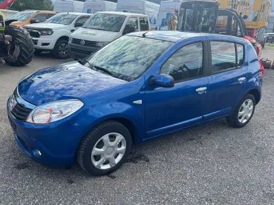 Gebraucht Dacia Sandero Lauréate 87 PS (63 kW) 2010 Blau Limousine