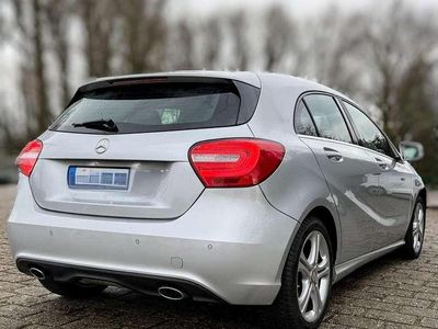 Gebraucht Mercedes A200 Style 136 PS (100 kW) 2014 Silber Limousine