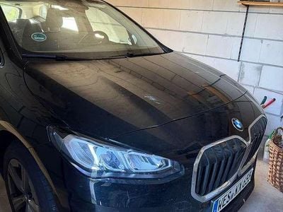 Second-hand BMW 216 122 CP (89 kW) 2024 Negru Break