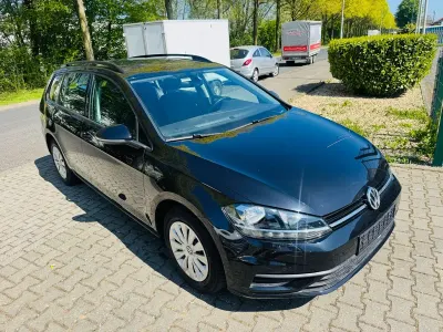 Gebraucht VW Golf VII Trendline 116 PS (85 kW) 2017 Schwarz Kombi