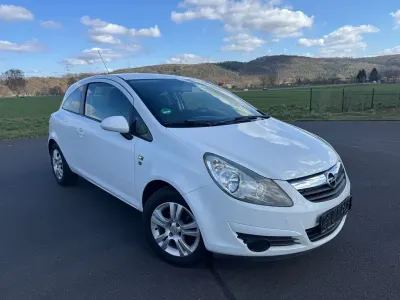 Brugt Opel Corsa 101 HK (74 kW) 2010 Hvid Hatchback