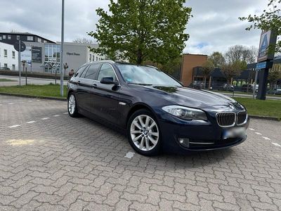 Usata BMW 525 Comfort Edition 218 CV (160 kW) 2012 Blu Station wagon