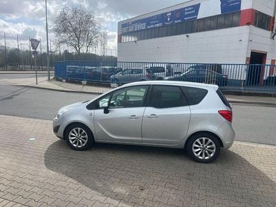 Gebraucht Opel Meriva 120 PS (88 kW) 2012 Silber Van / Kleinbus