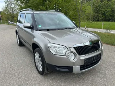 Gebraucht Skoda Yeti Elegance 110 PS (80 kW) 2013 Beige SUV