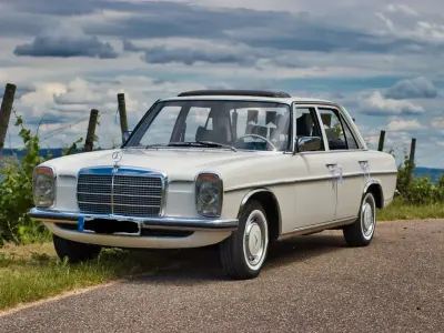 Gebraucht Mercedes W114 110 PS (80 kW) 1975 Weiß Limousine
