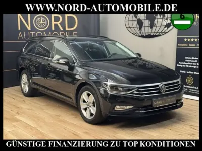 Gebraucht VW Passat Business 200 PS (147 kW) 2023 Deep black perleffek (metallic) Kombi