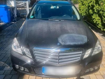Mercedes E220