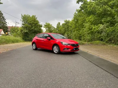 Gebraucht Opel Astra Active 125 PS (91 kW) 2016 Rot Limousine