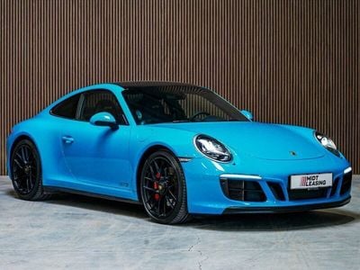 Porsche 911 Carrera 4 GTS