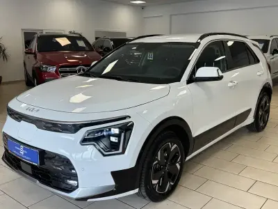 Gebraucht Kia e-Niro Inspiration 150 kW (204 PS) 2024 Weiß SUV