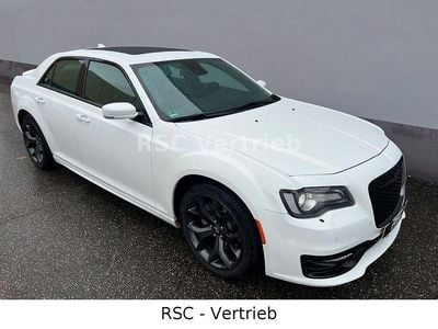 Gebraucht Chrysler 300C 367 PS (269 kW) 2021 Weiß Limousine