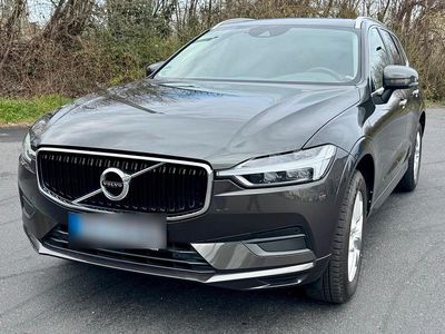 Gebraucht Volvo XC60 Momentum 190 PS (139 kW) 2020 Grau SUV