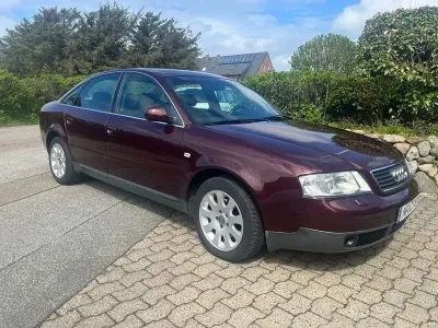 Używany Audi A6 Sport 165 KM (121 kW) 1999 Czerwony Sedan/Limuzyna