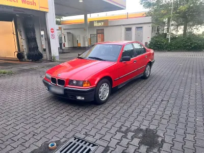 Gebraucht BMW 316 101 PS (74 kW) 1992 Rot Limousine