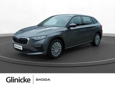 Gebraucht Skoda Scala Essence 95 PS (69 kW) 2025 Graphitegrau metallic Kleinwagen