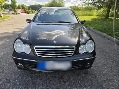 Gebraucht Mercedes C200 163 PS (119 kW) 2006 Schwarz Limousine