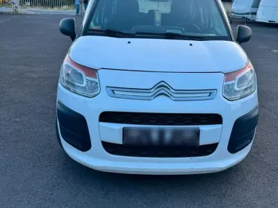 Gebraucht Citroën C3 73 PS (53 kW) 2015 Weiß Van / Kleinbus