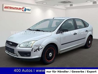 Usata Ford Focus Trend 80 CV (58 kW) 2005 Argento Berlina