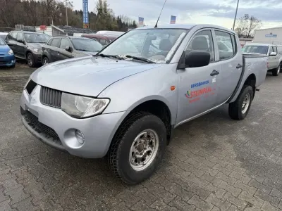 Gebraucht Mitsubishi L200 Instyle 116 PS (85 kW) 2009 Grau Pickup