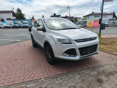 Gebraucht Ford Kuga Titanium 150 PS (110 kW) 2016 Silber SUV